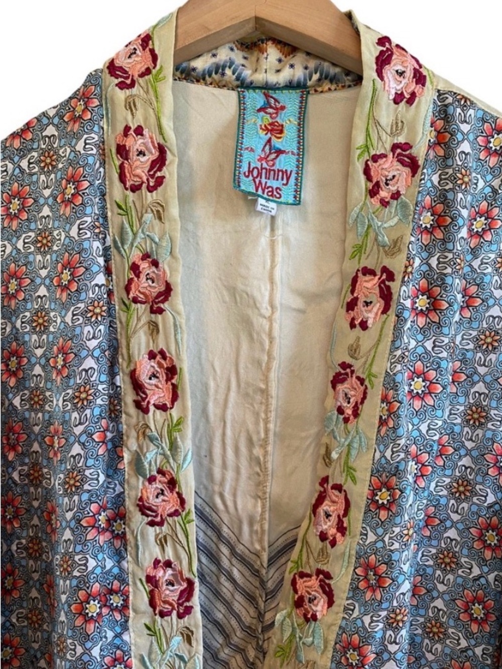 Johnny Was Cream and Pink Floral Embroidered Silk Kimono - Picture 2 of 5